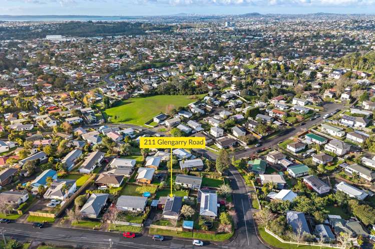 211 Glengarry Road Glen Eden_17