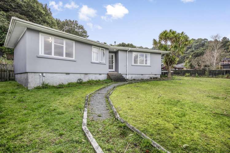 57 Kairanga Crescent Wainuiomata_1