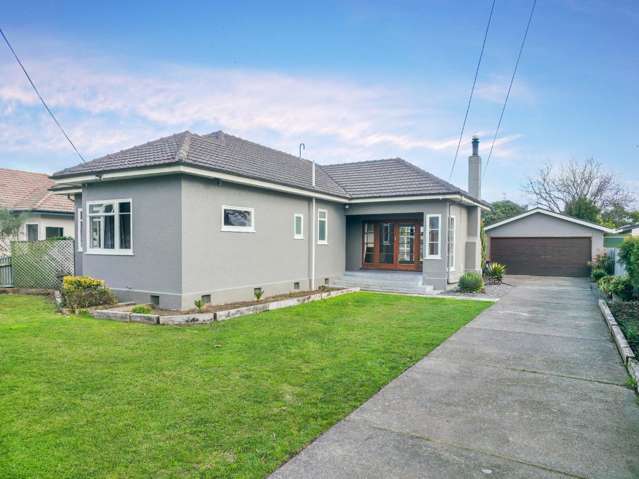 Francis Hicks Avenue, Raureka