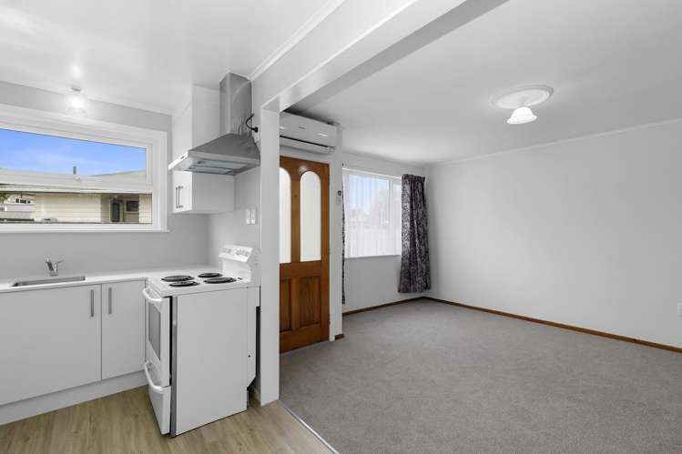 8A Stamford Grove Avalon_2