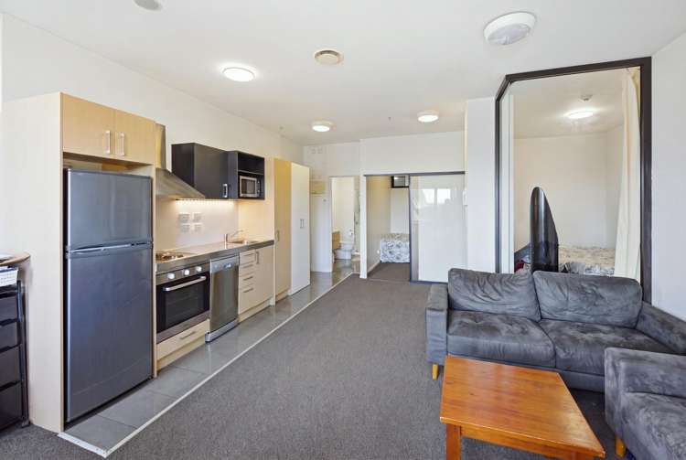 308/17 Putney Way_2