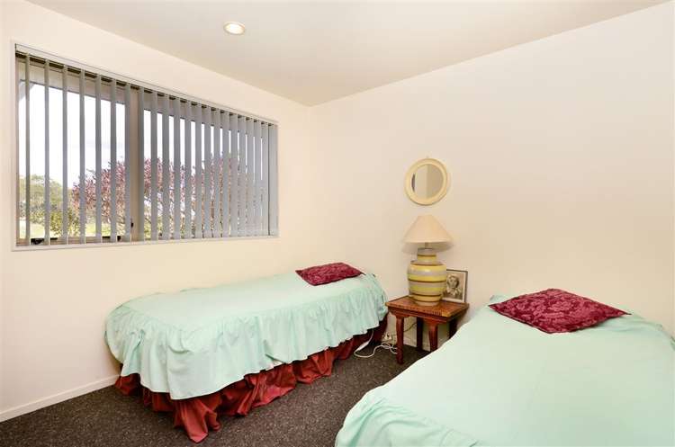 16 Chic Gardens Parakai_14