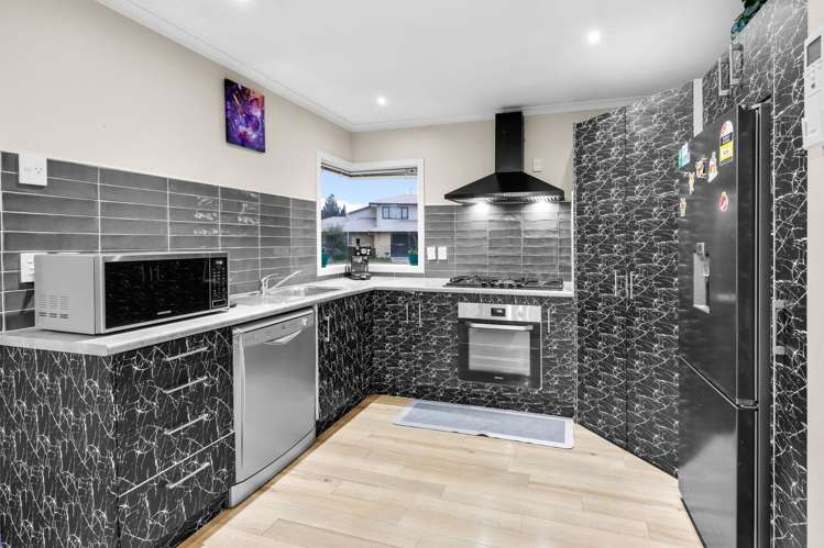 11/64 Kawaha Point Road Kawaha Point_2