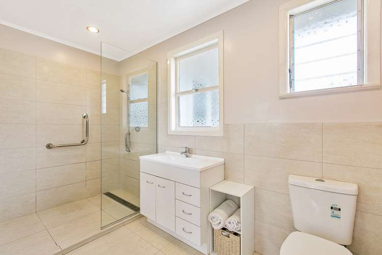 6 Sunray Avenue Titirangi_17