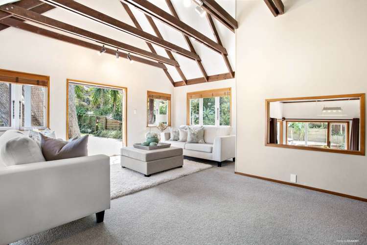 27 Rosecamp Road Beach Haven_8