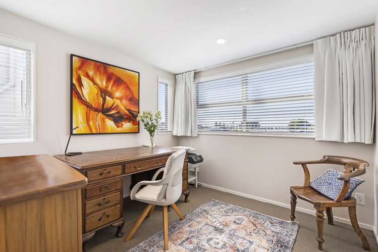 6/8 Wilk Lane Browns Bay_12