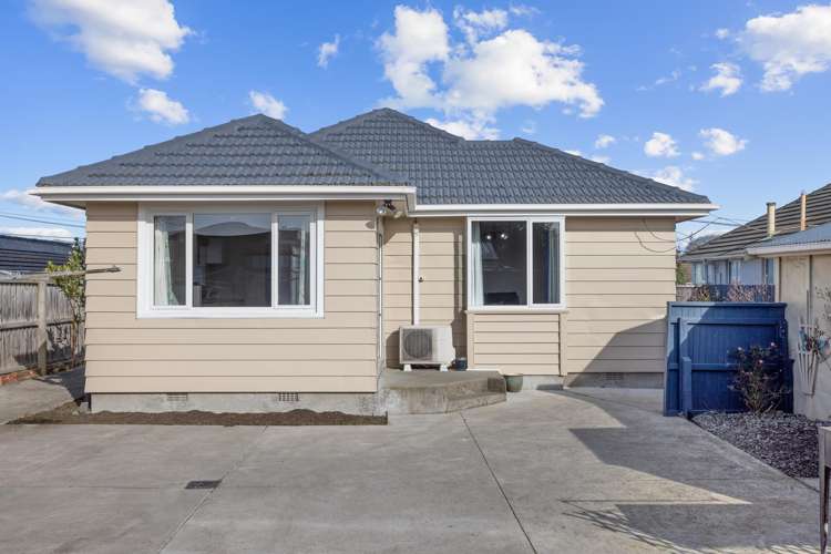 405 Breezes Road Aranui_11
