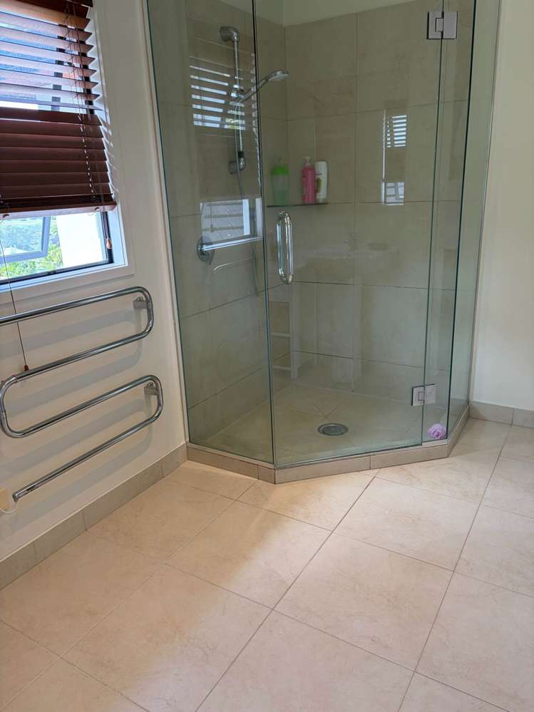 1193 Whangaparaoa Road Gulf Harbour_10