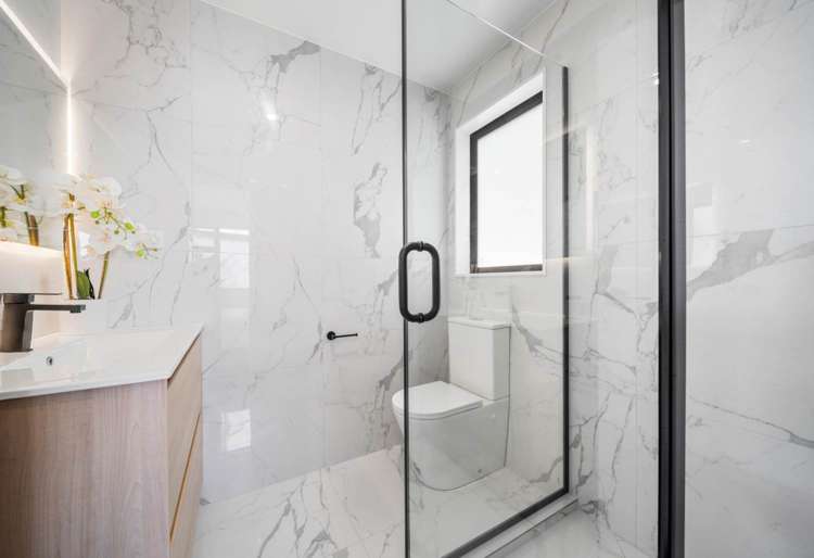 31D McLeod Road Weymouth_11