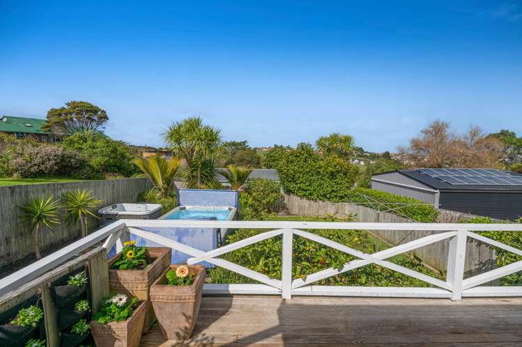 1321 Whangaparaoa Road Army Bay_24