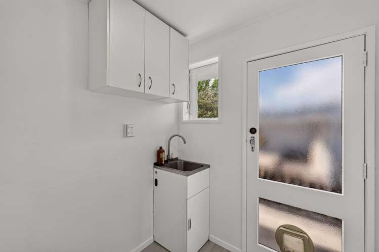 44 Kemp Road Massey_27