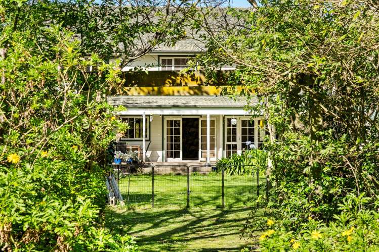 215 Riverbend Road Meeanee_29