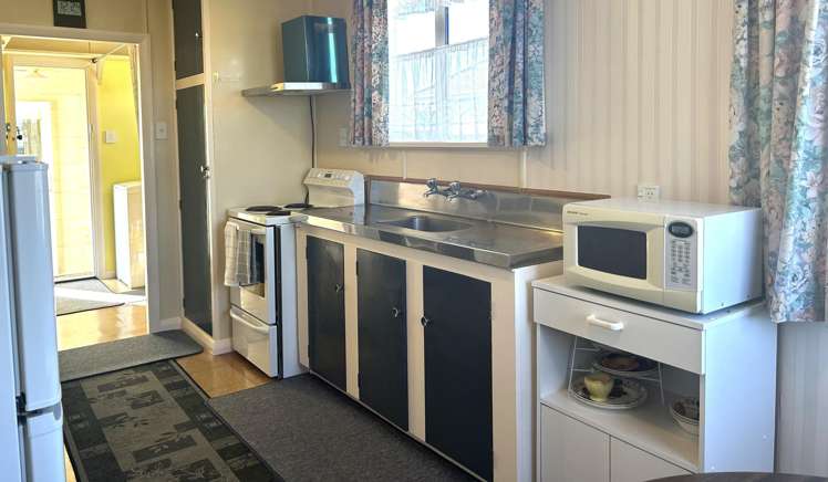 6 Harlech Street Oamaru_3