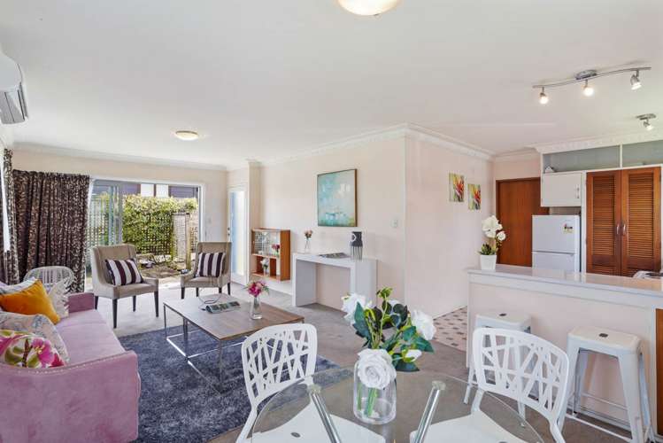 1/36 Churchill Avenue Manurewa_4