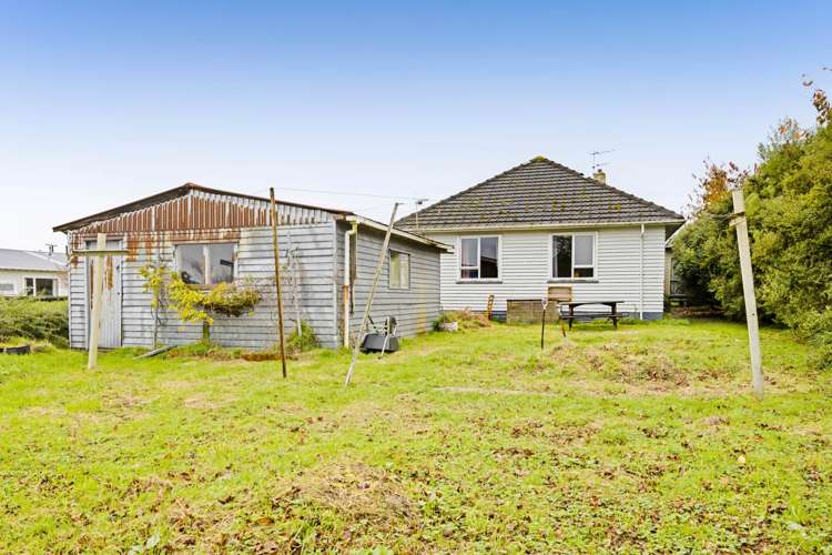 70 Pembroke Road West Stratford_15