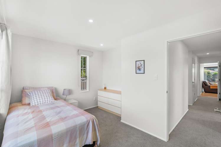 34 De Havilland Street Hornby_8