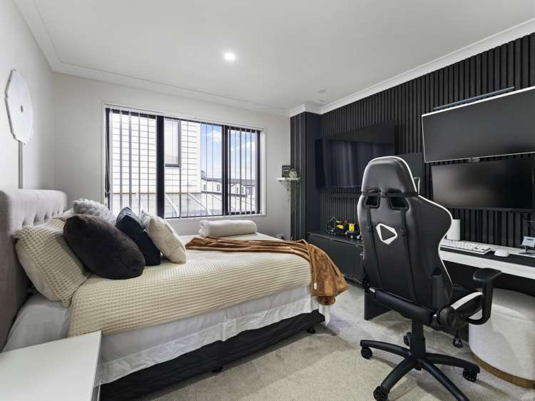 74 Michael Bosher Way Flat Bush_13