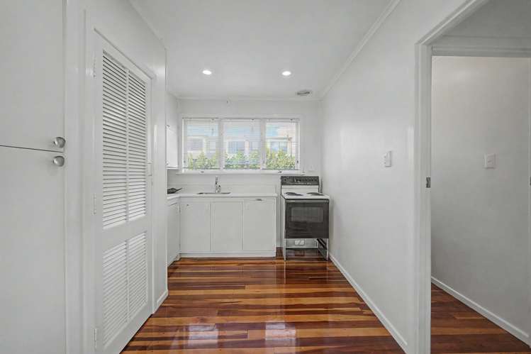 2/21 Kings Road Panmure_10