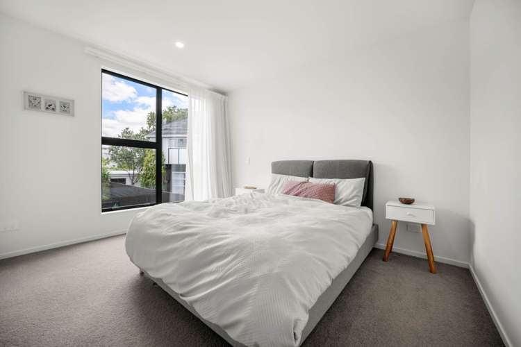 23/82 East Coast Road Milford_8