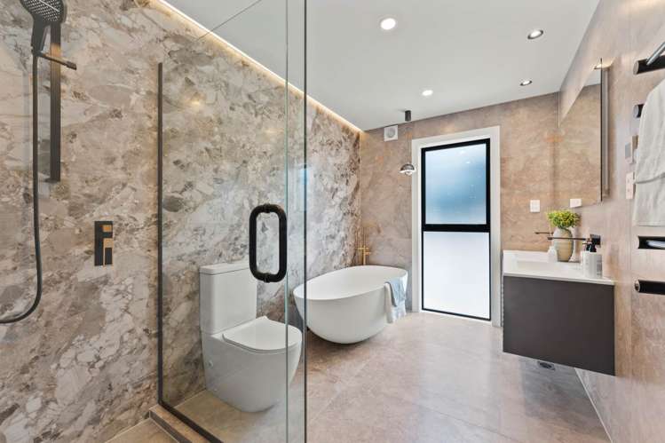 200 Vaughans Road Long Bay_11