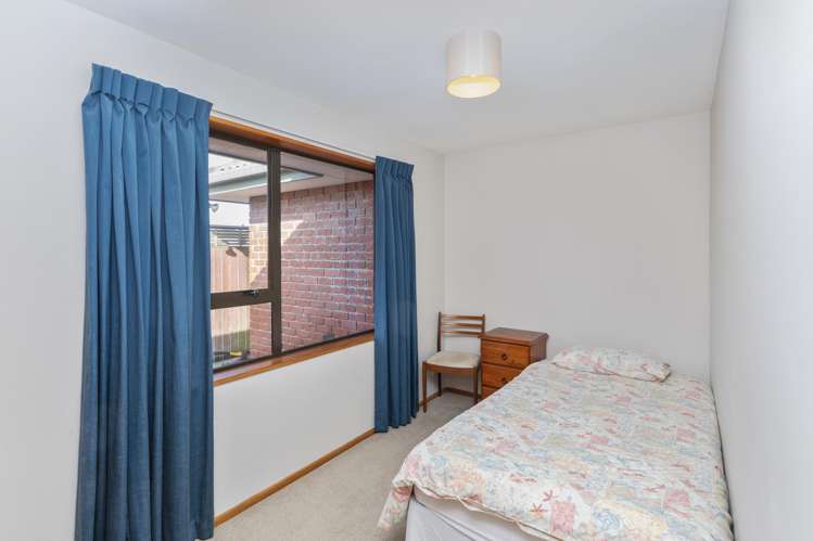 8 Orlando Crescent Waimairi Beach_16