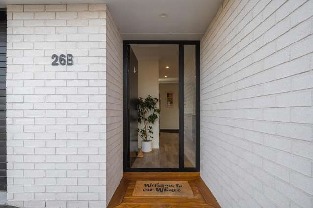 26b Harvard Road Burleigh_4