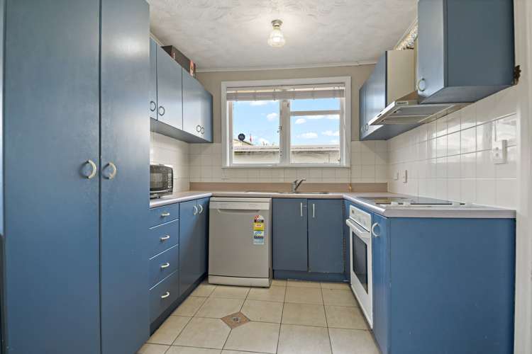 82 Kelman Road Kelston_8