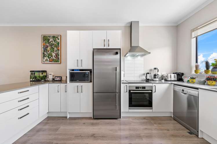 8/6 Onekiritea Road Hobsonville_7