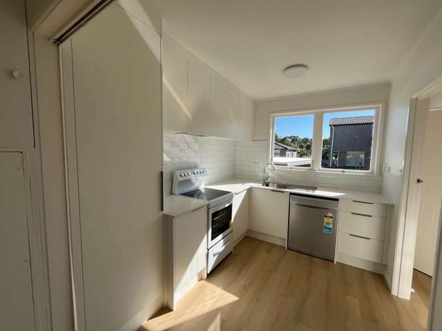 Newly Renovated 2 Bedroom Unit!