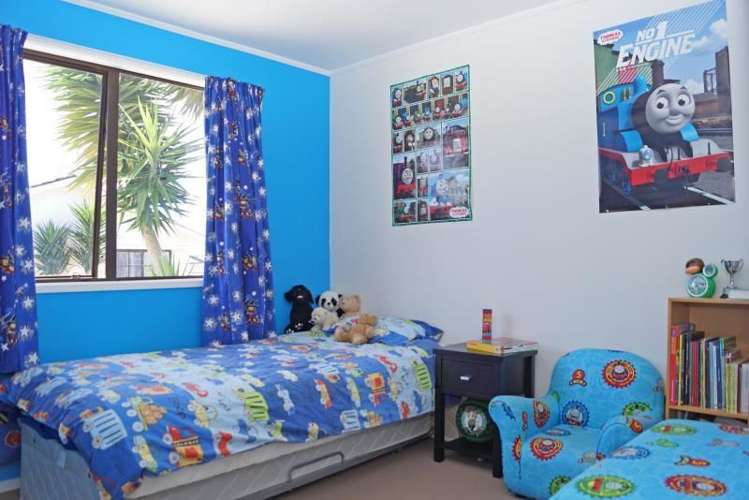 2/8 Dalmatia Place Henderson_6