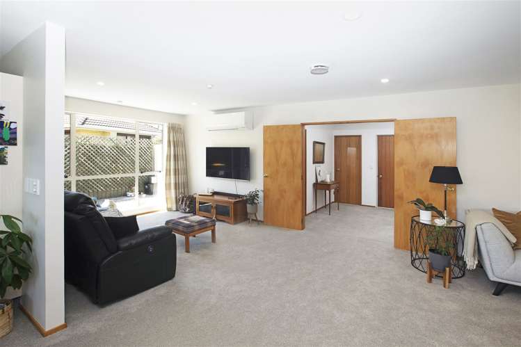 13 Oldham Place Darfield_9