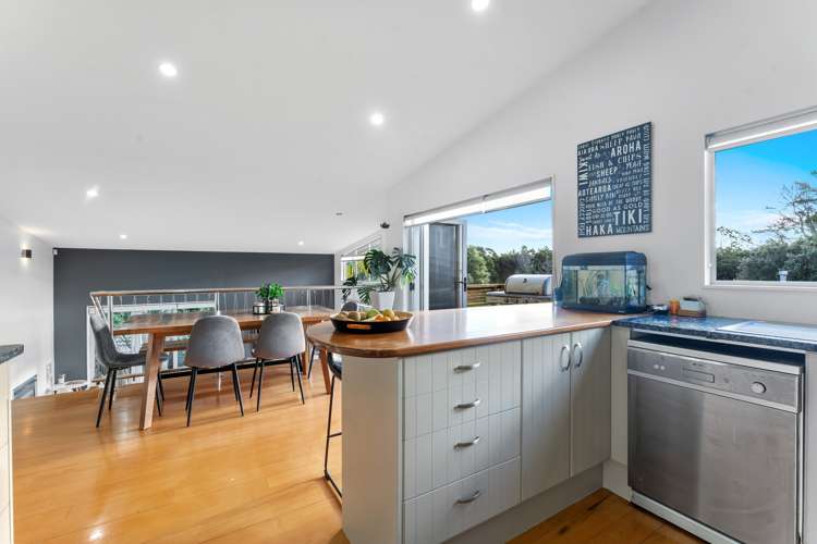 20 Admirals Court Drive Greenhithe_13