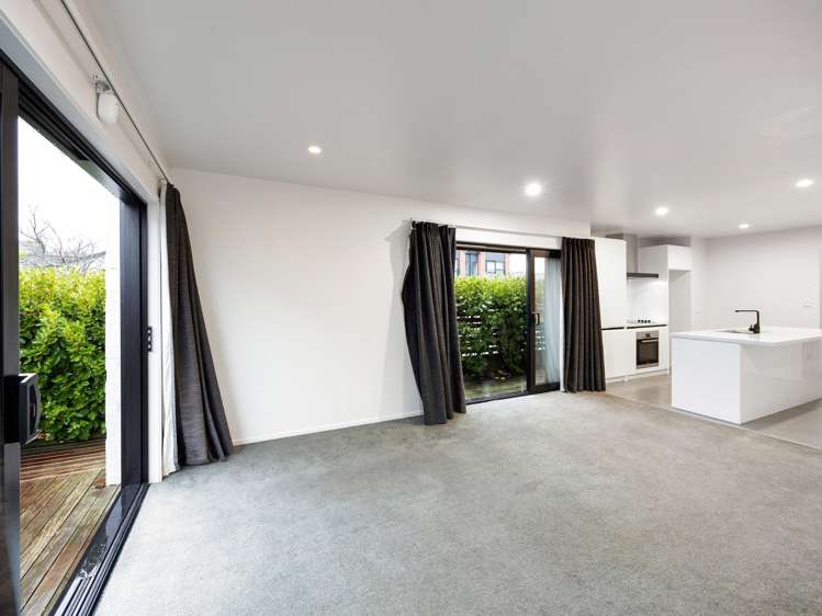 1/22 Campbell Street_2