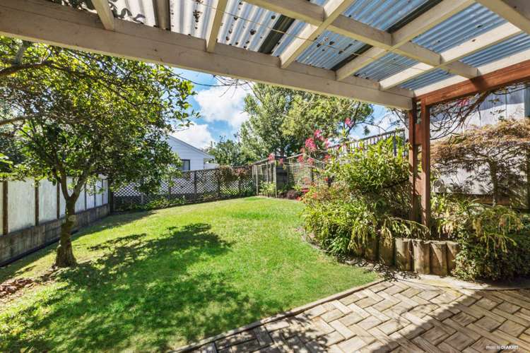 39 School Road Te Atatu South_15