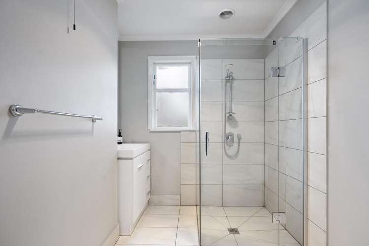 2 Glasgow Street Takaro_10