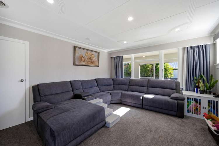 227 & 229 Bain Street Clifton_11