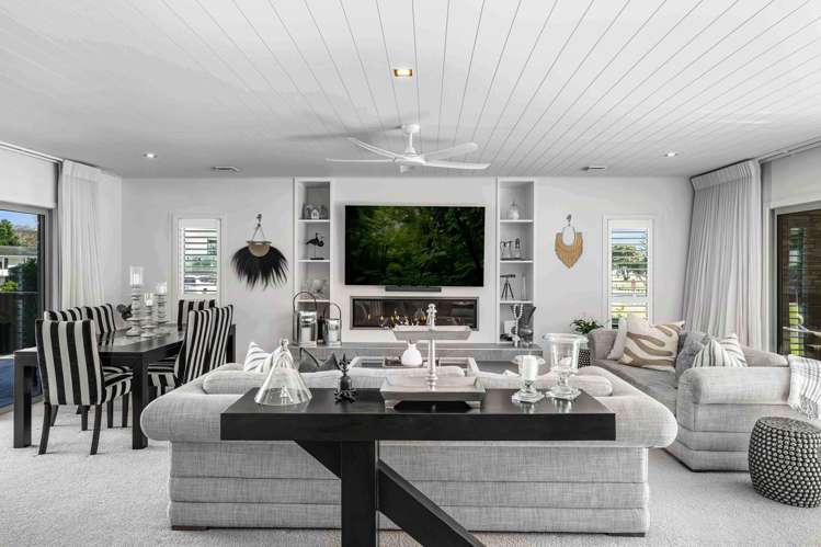 209 Beach Road Whangamata_8