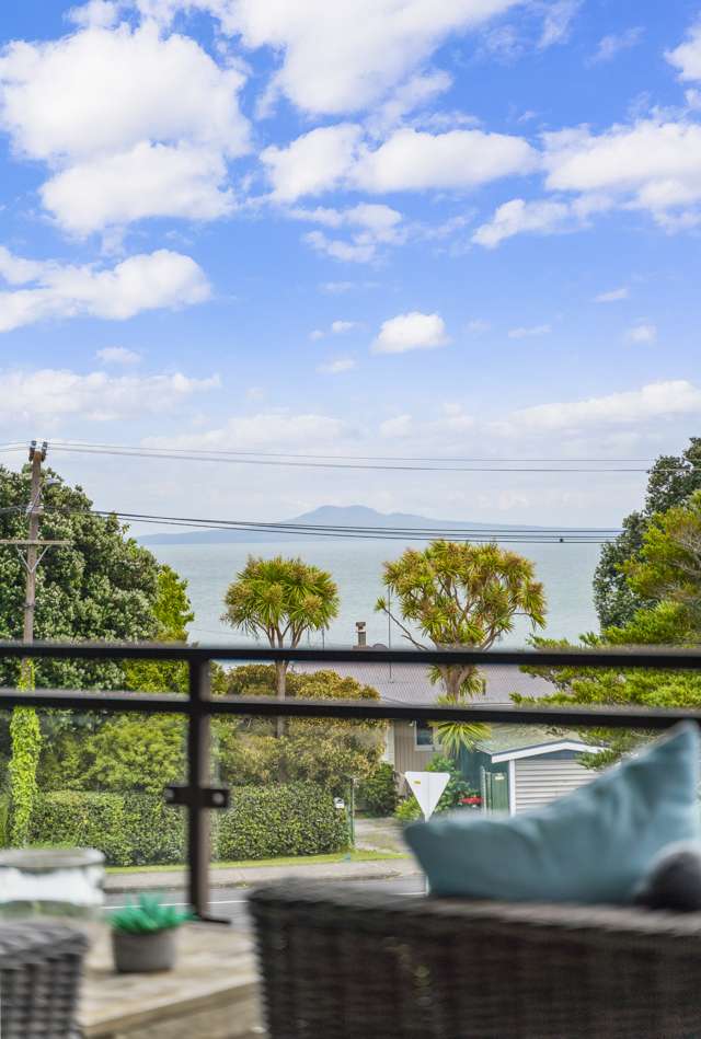 6a Ealing Crescent Beachlands_2