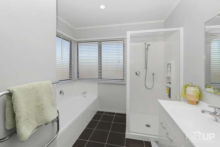 2/143a Wiseley Road West Harbour_16