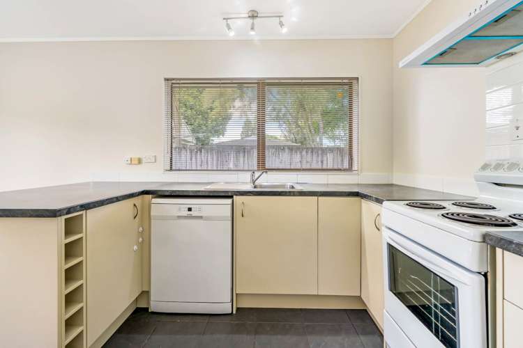 1/9 Sharivari Place Conifer Grove_5