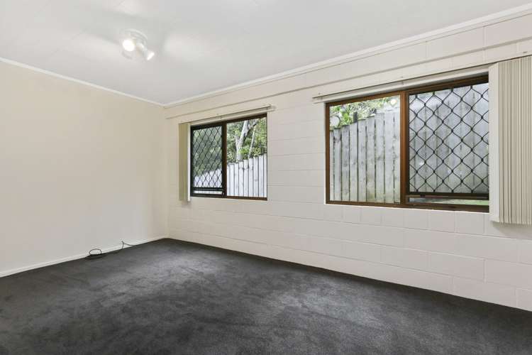 83 Woodfern Crescent Titirangi_16