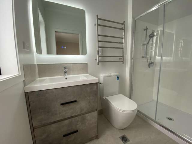 1B/19 Hibiscus Avenue Hamilton Lake_2