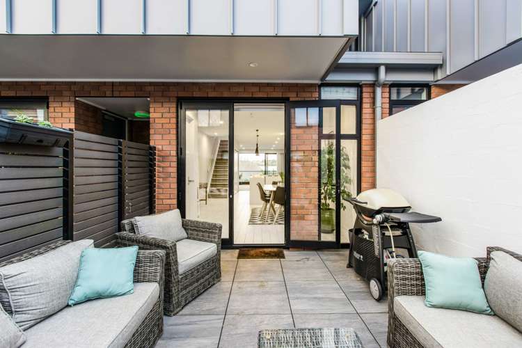 23/4 Stables Lane Silverdale_21