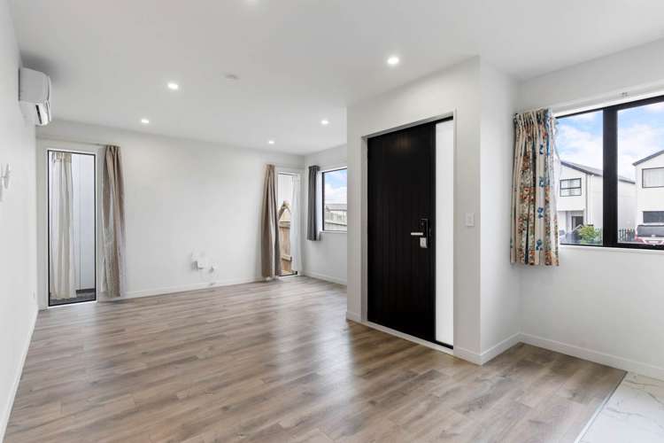 9 Puwha Street Massey_5