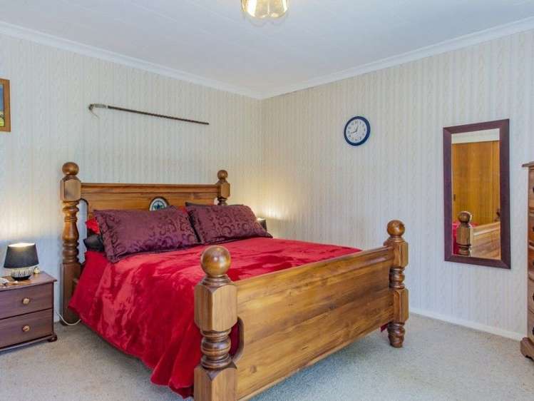 1616 Cust Road Cust_10