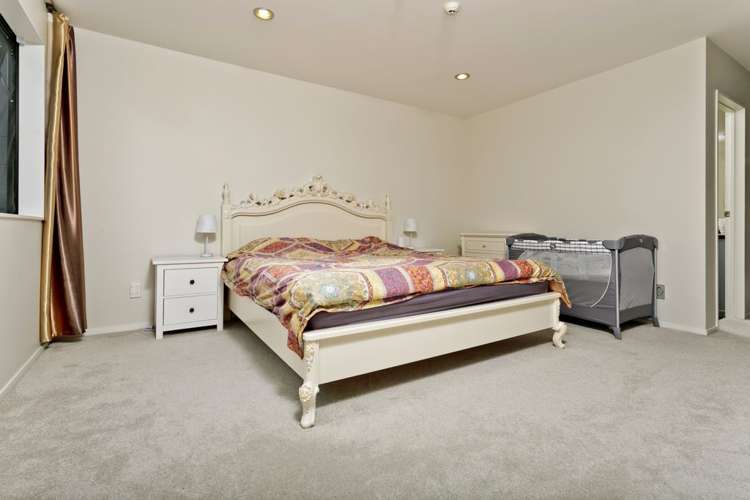 5/75 Tamahere Drive Glenfield_13