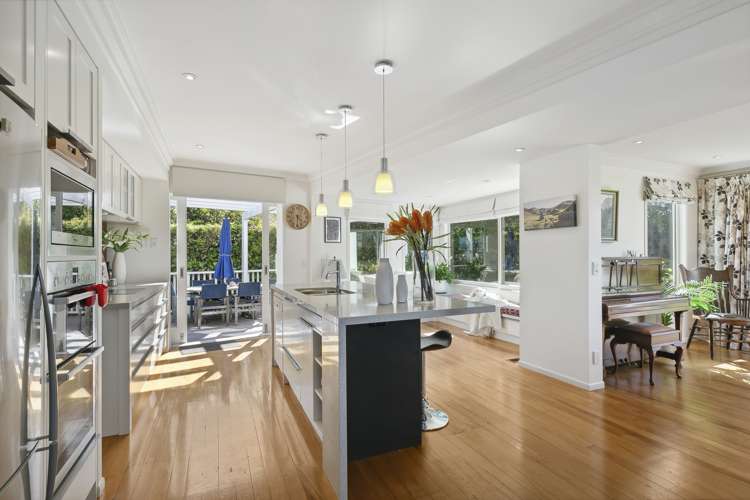 11 Bristow Place Karori_12