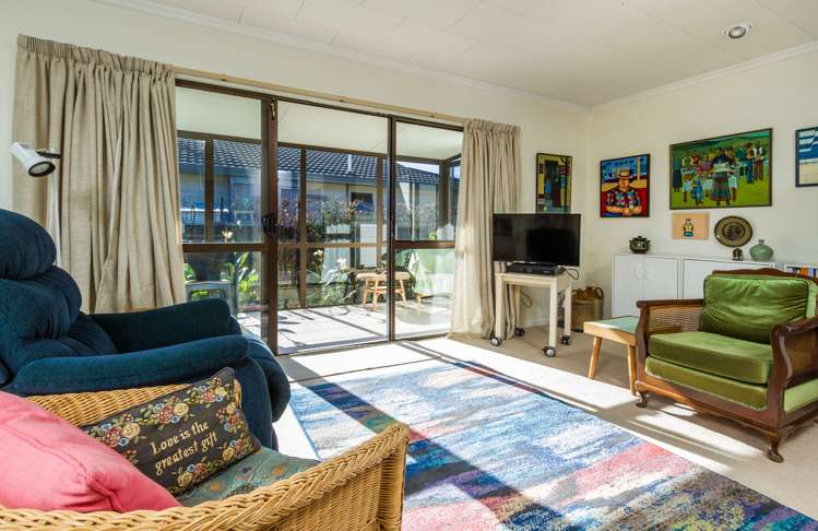 3 Brydon Way The Wood_6