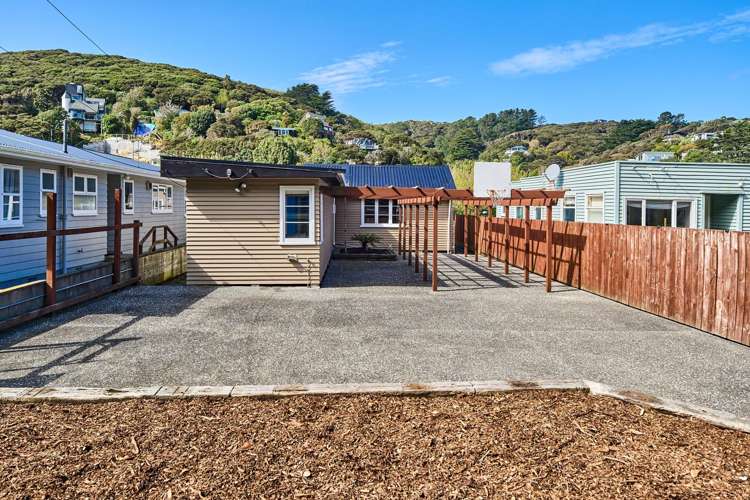 44 Airlie Road Plimmerton_11