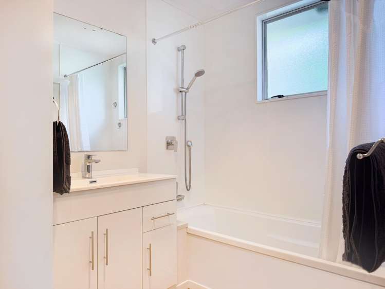 2/16 Bunnythorpe Road Papakura_10